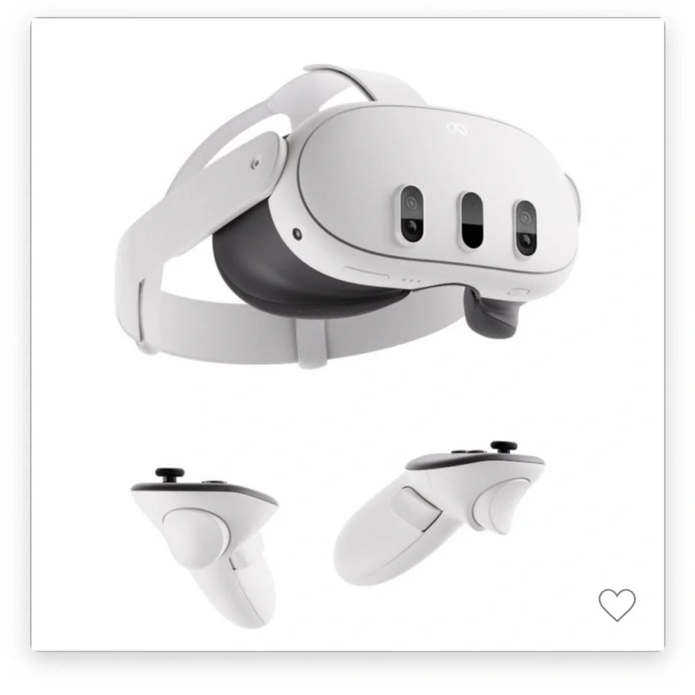 Standalone VR Headset White and Black with Adjustable Comfort